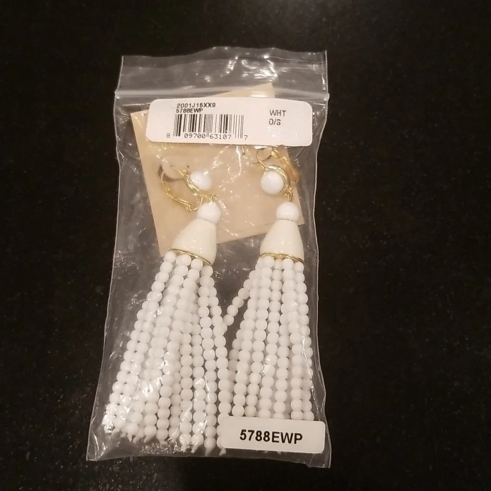 💕KENNETH JAY LANE💕 White Tassel Earrings ~ White NWT